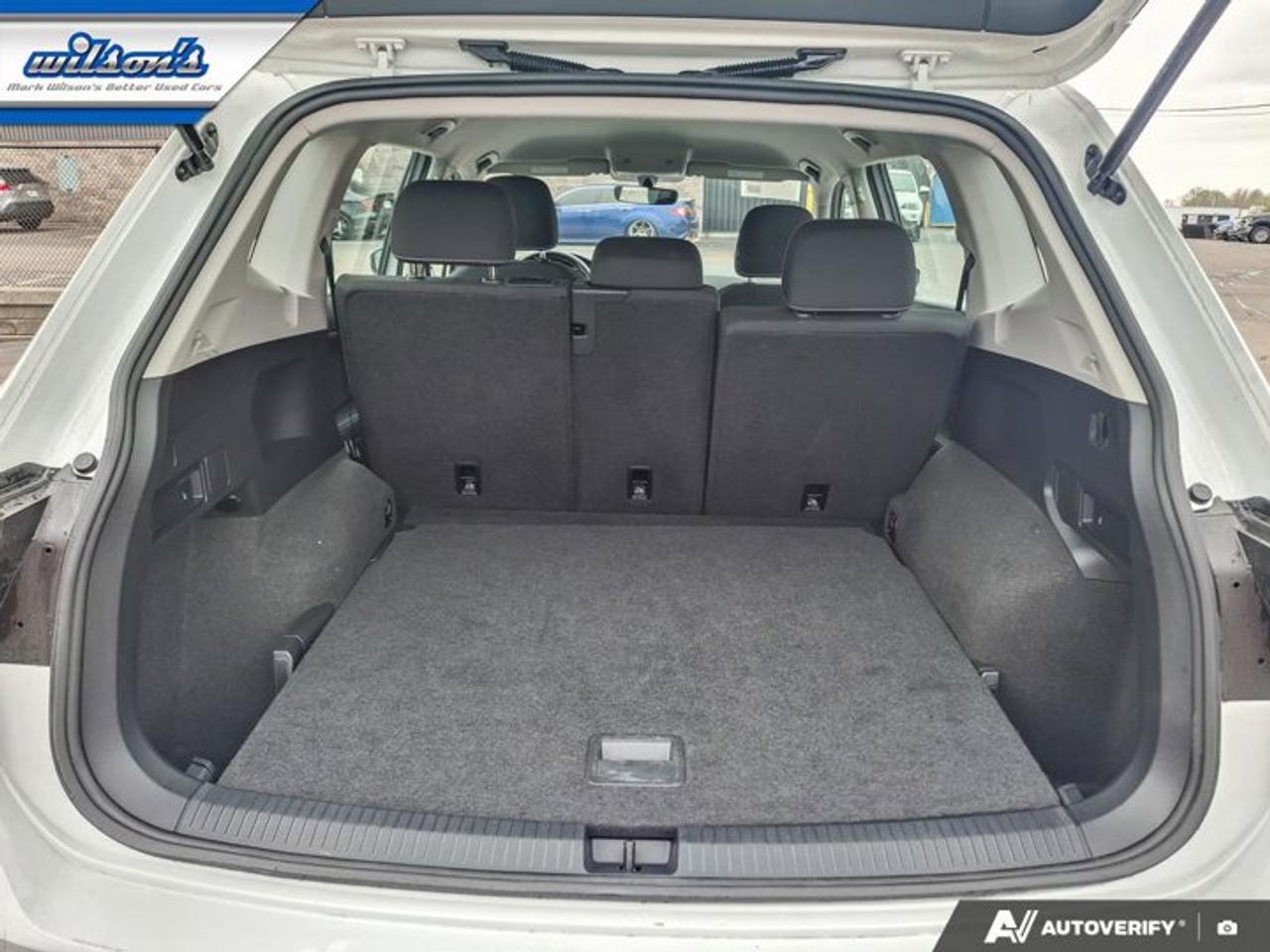 2023 Volkswagen Tiguan Trendline AWD | Heated Wheel + Seats | CarPlay + Android | Rear Camera | and More ! Photo
