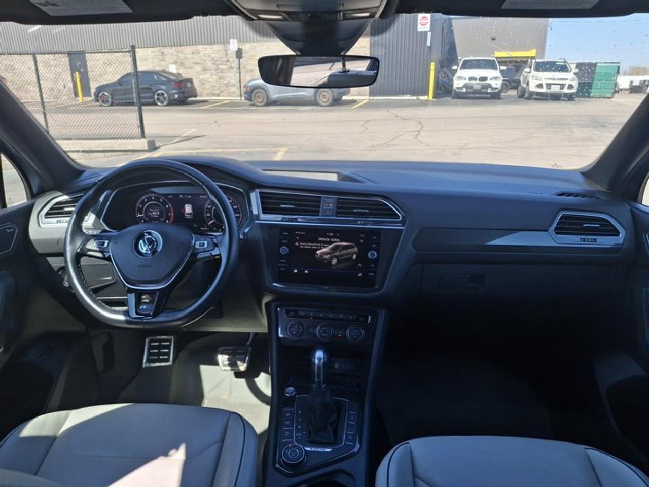 2018 Volkswagen Tiguan Highline R-Line AWD | Leather | Heated Seats + Steering | Fender Audio | Sunroof | Carplay and More! Photo4