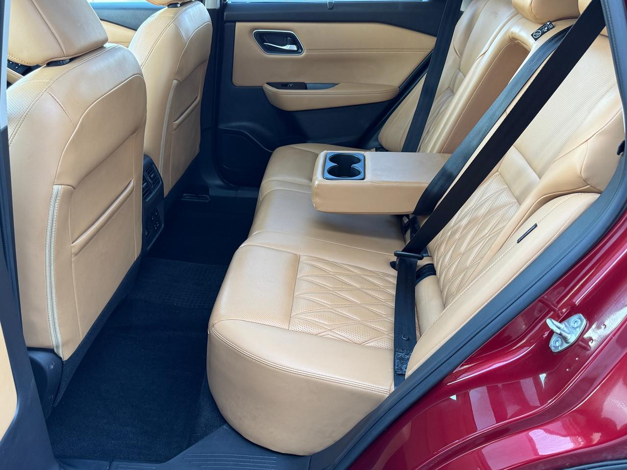 2022 Nissan Rogue AWD Platinum+CLEAN CARFAX Photo