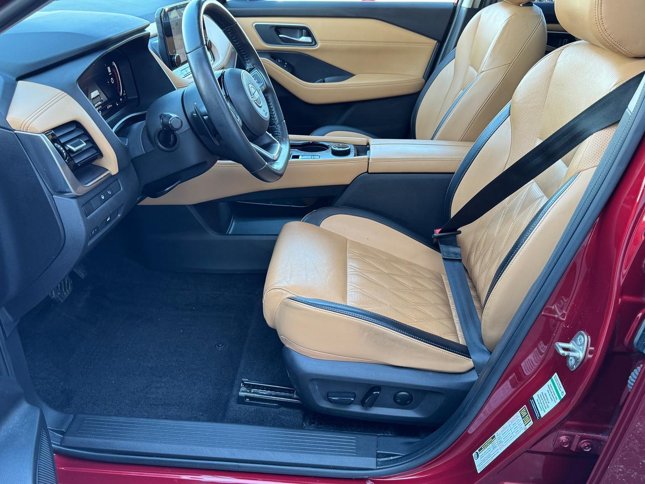 2022 Nissan Rogue AWD Platinum+CLEAN CARFAX Photo