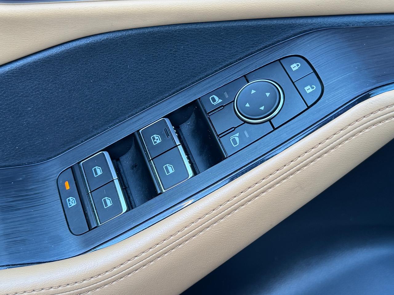 2022 Nissan Rogue AWD Platinum+CLEAN CARFAX Photo