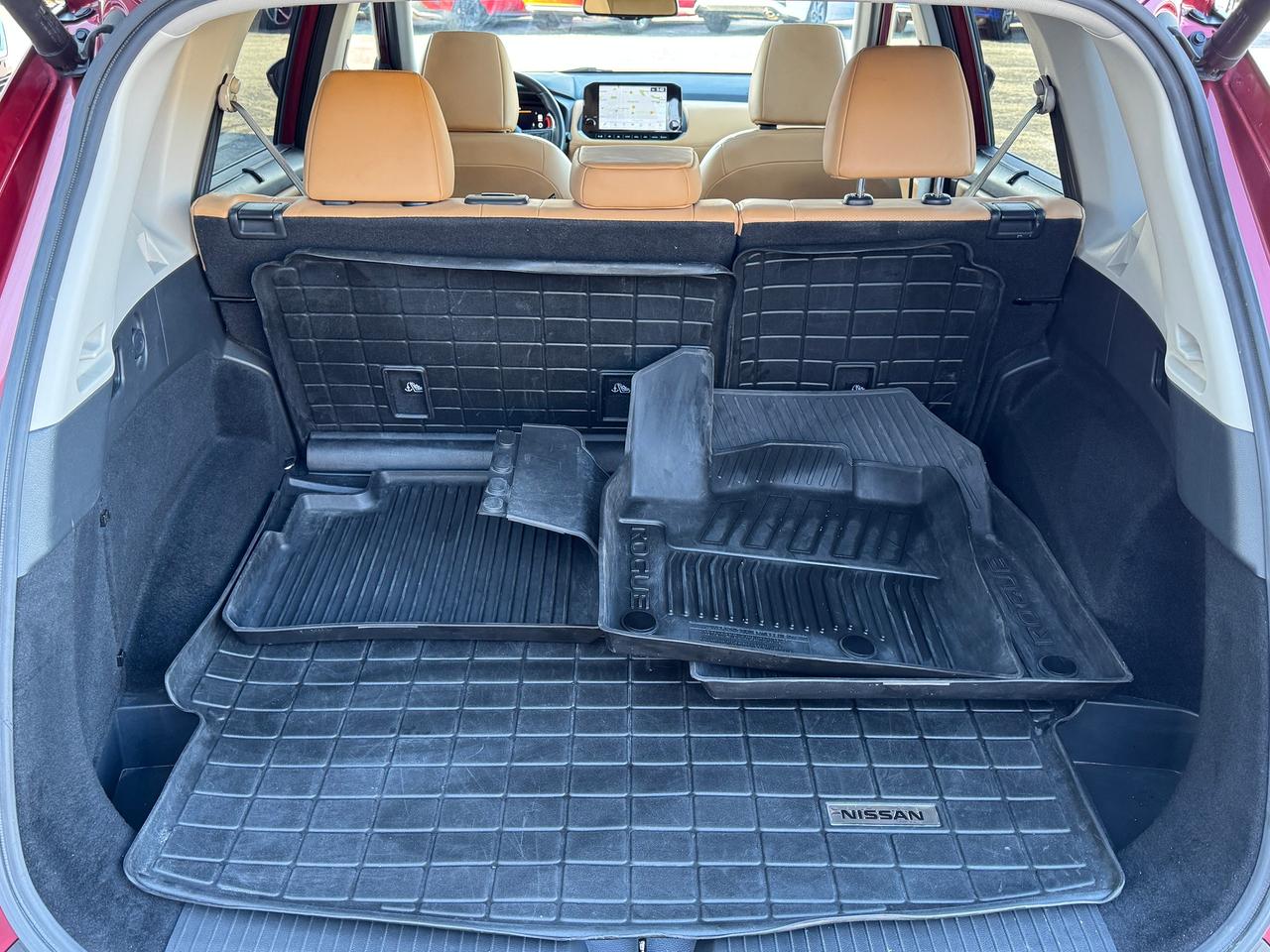 2022 Nissan Rogue AWD Platinum+CLEAN CARFAX Photo