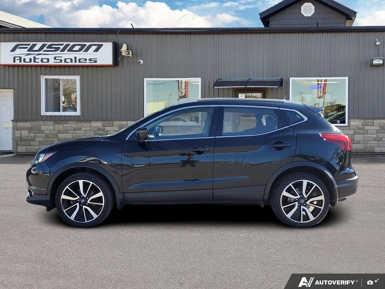 2019 Nissan Qashqai AWD SL-LEATHER-SUNROOF-NAVIGATION-REMOTE START Photo