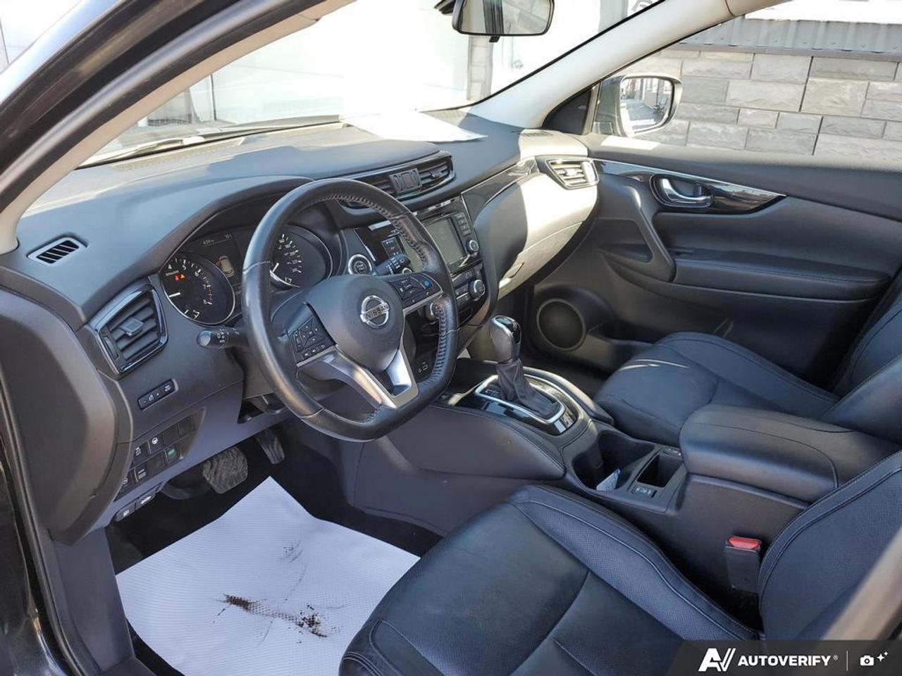 2019 Nissan Qashqai AWD SL-LEATHER-SUNROOF-NAVIGATION-REMOTE START Photo