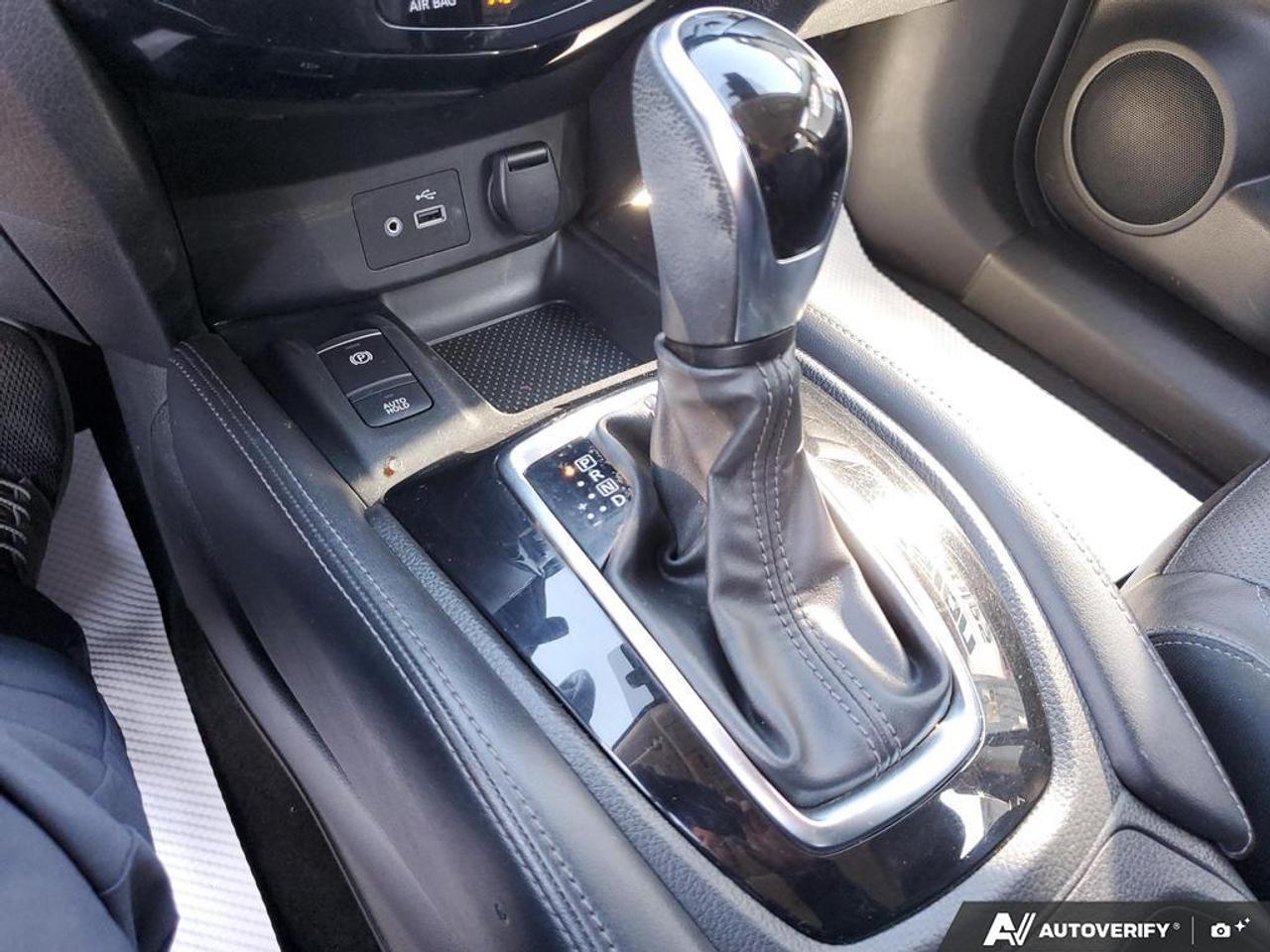 2019 Nissan Qashqai AWD SL-LEATHER-SUNROOF-NAVIGATION-REMOTE START Photo