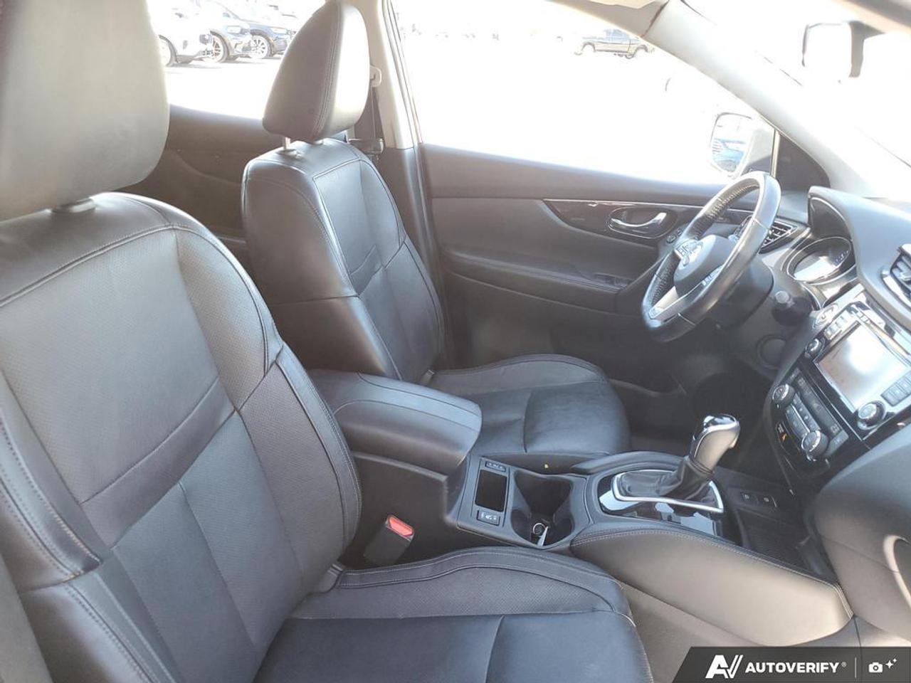 2019 Nissan Qashqai AWD SL-LEATHER-SUNROOF-NAVIGATION-REMOTE START Photo