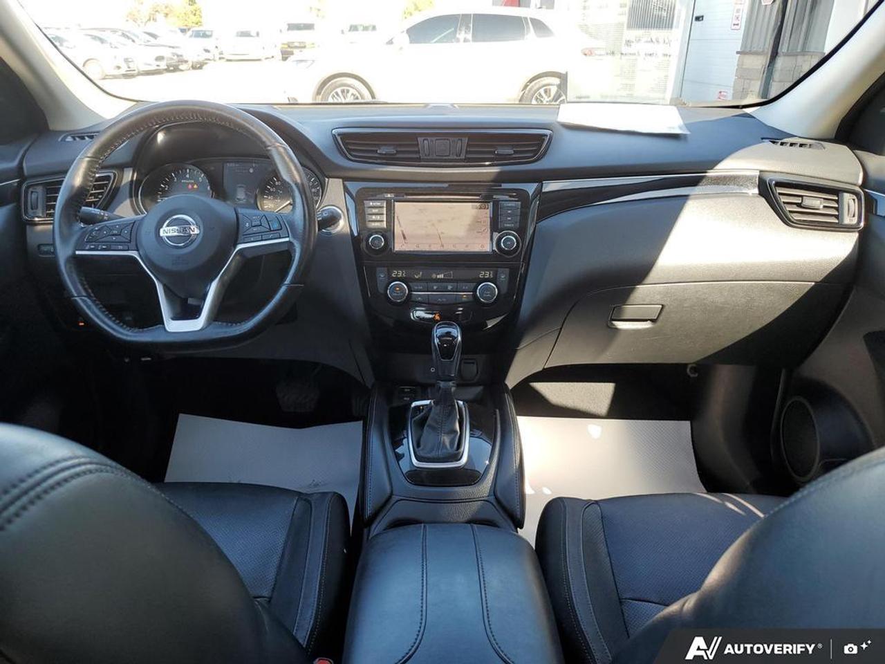 2019 Nissan Qashqai AWD SL-LEATHER-SUNROOF-NAVIGATION-REMOTE START Photo