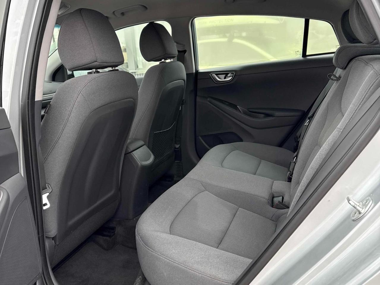 2020 Hyundai IONIQ EV Preferred MANUAL | Backup Camera |  Apple Car Play | Android Auto | Heated Seats Photo