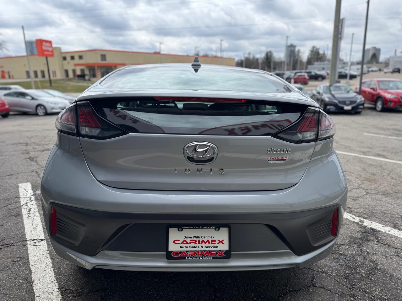 2020 Hyundai IONIQ EV Preferred **SALES PENDING** Photo3