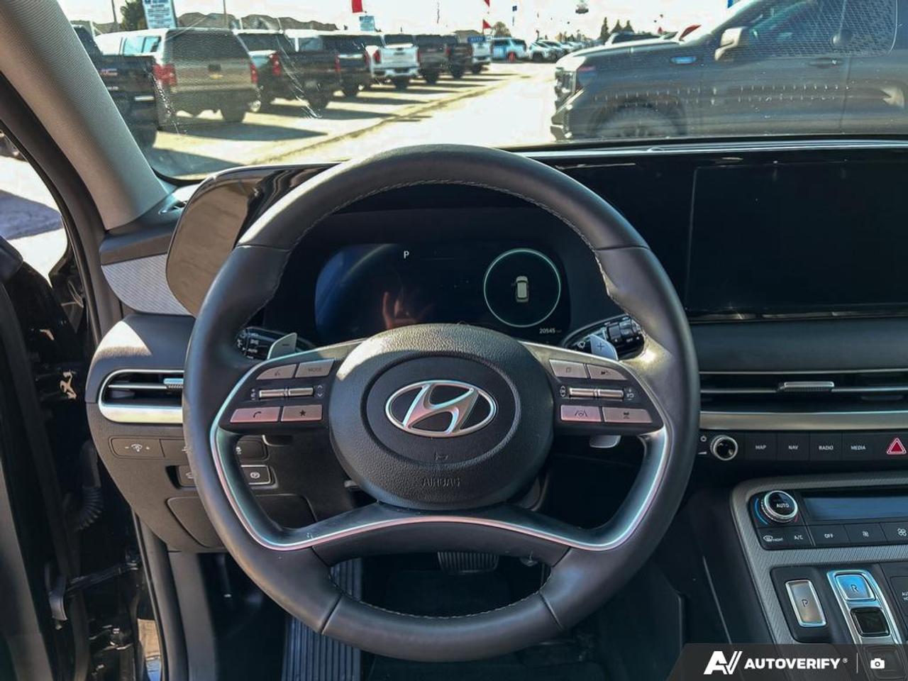 2025 Hyundai PALISADE Urban 7 Passenger 7 PASSENGER | HEATED AND VENTILATED SEATS | NAVIGA Photo