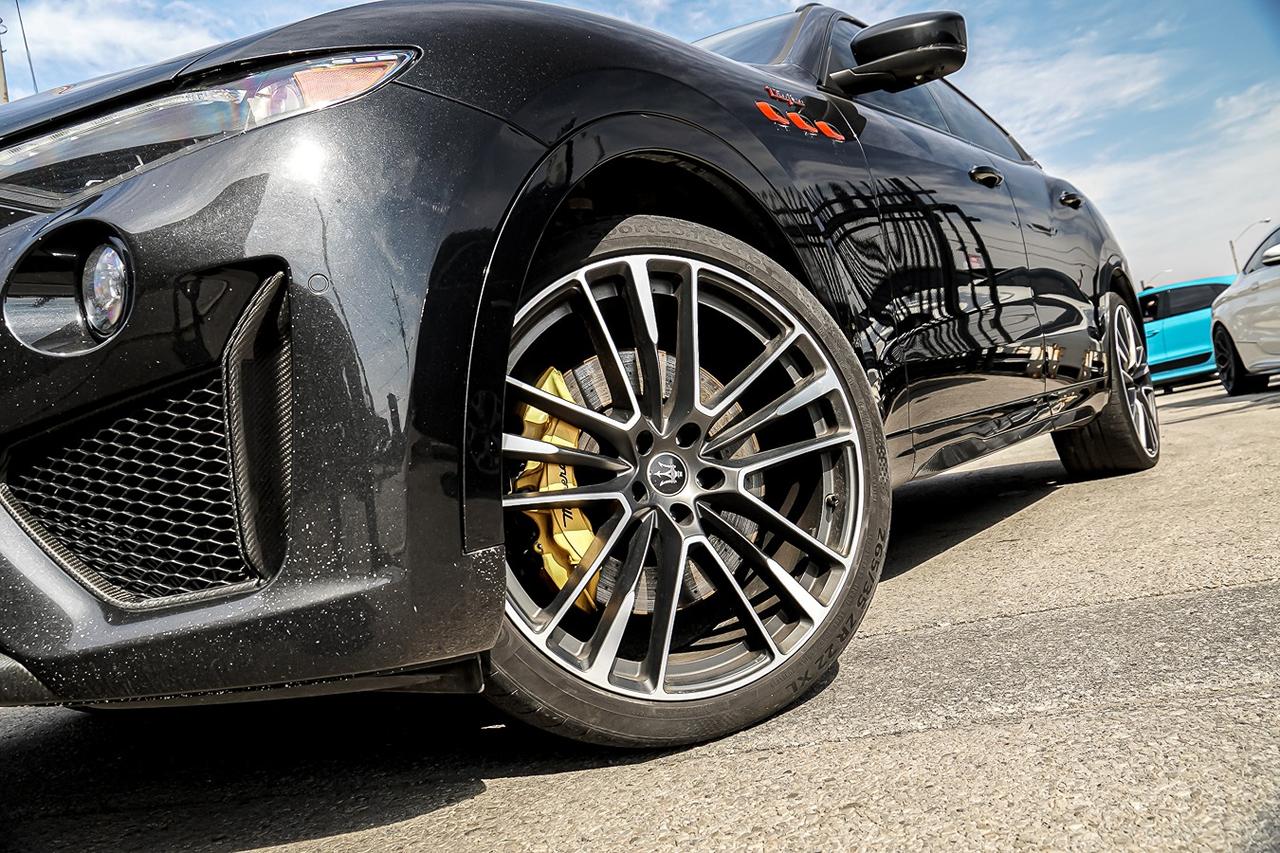 2021 Maserati Levante Trofeo AWD |V8|CARBON PKG|FACTORY FERRARI ENGINE Photo