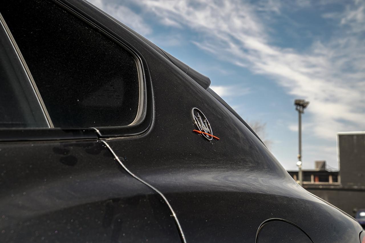 2021 Maserati Levante Trofeo AWD |V8|CARBON PKG|FACTORY FERRARI ENGINE Photo