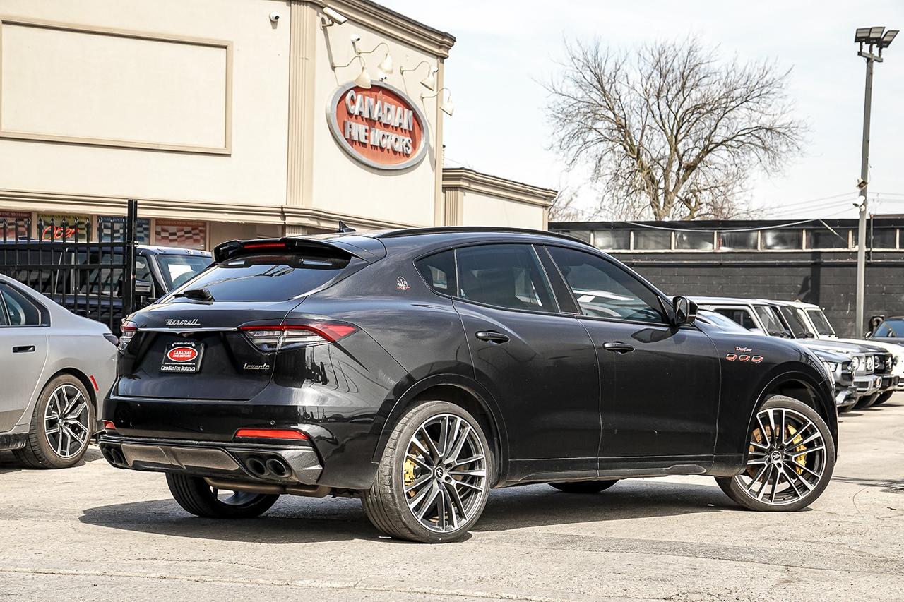 2021 Maserati Levante Trofeo AWD |V8|CARBON PKG|FACTORY FERRARI ENGINE Photo