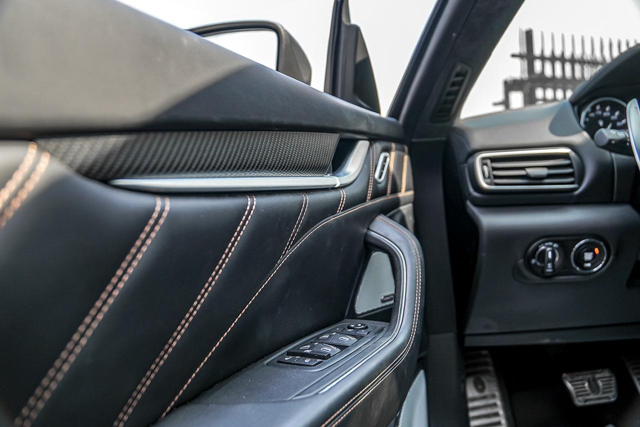 2021 Maserati Levante Trofeo AWD |V8|CARBON PKG|FACTORY FERRARI ENGINE Photo