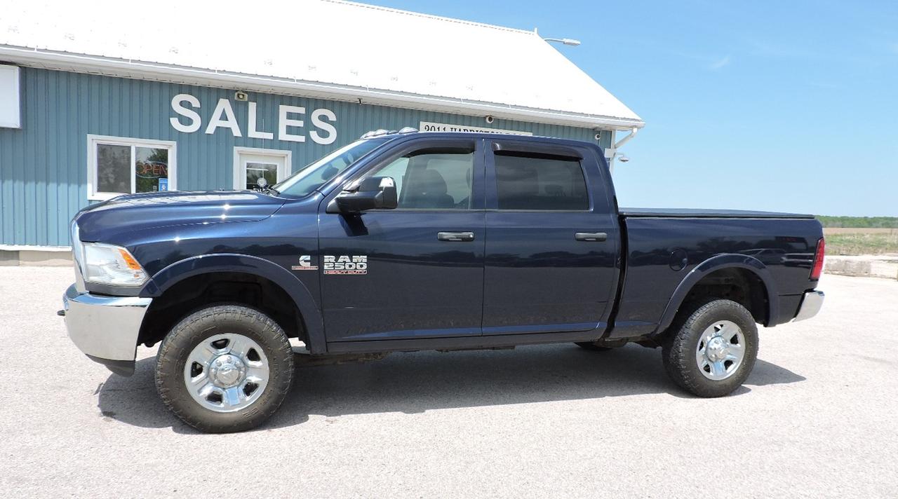 2017 RAM 2500 SXT 6.7 Cummins Diesel 4X4 Seats 6 Only 123000 KMS Photo