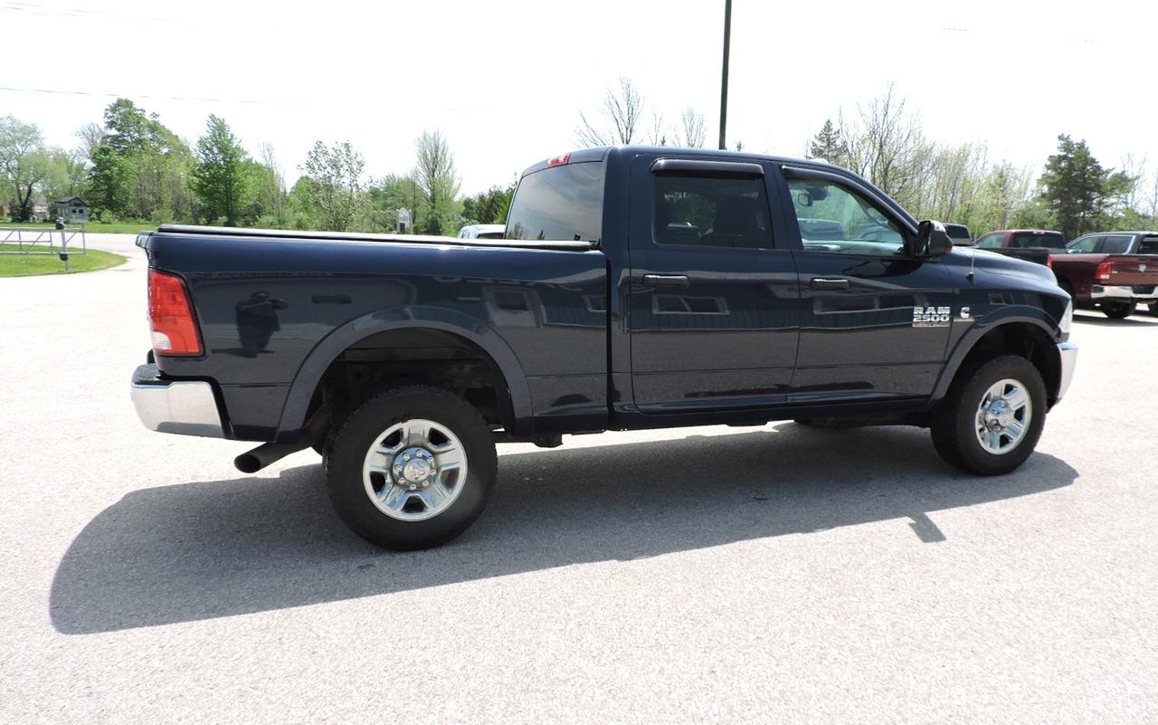 2017 RAM 2500 SXT 6.7 Cummins Diesel 4X4 Seats 6 Only 123000 KMS Photo
