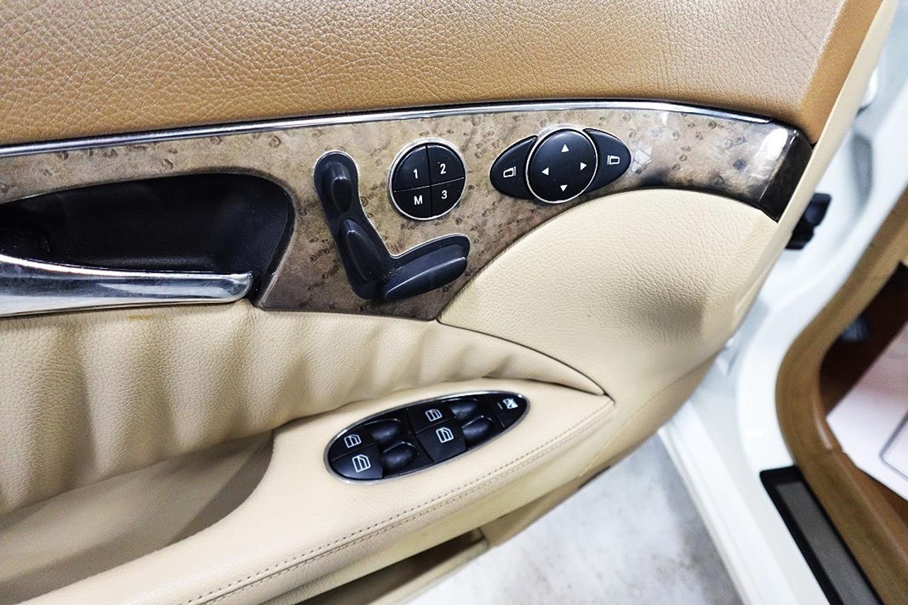 2009 Mercedes-Benz E-Class 3.5L 4MATIC NO ACCIDENT,ALL SERVICE RECORDS Photo