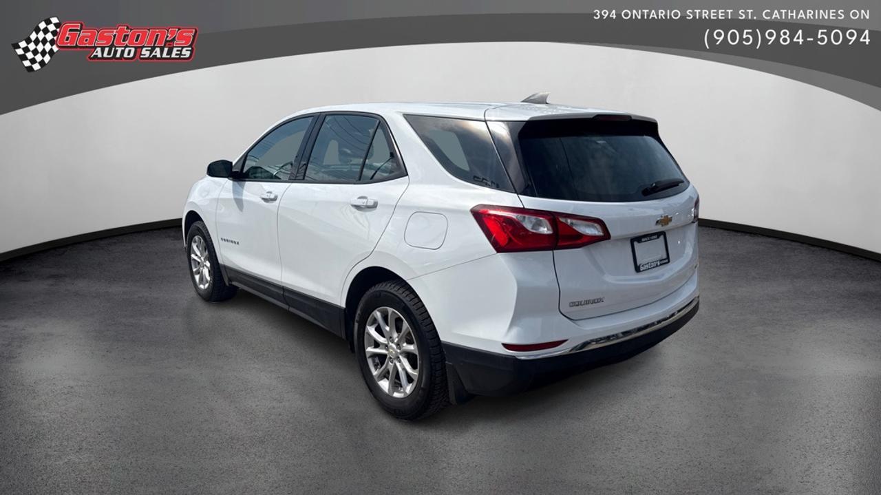 2018 Chevrolet Equinox LS Photo