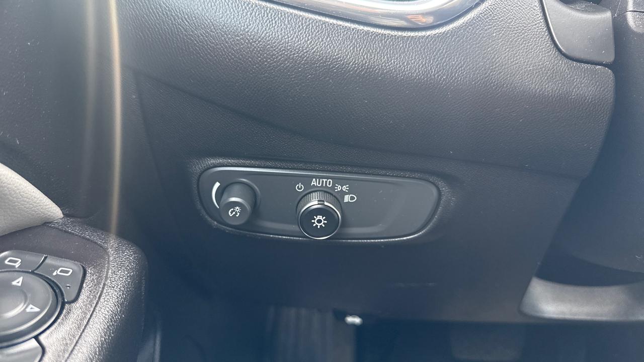 2018 Chevrolet Equinox LS Photo