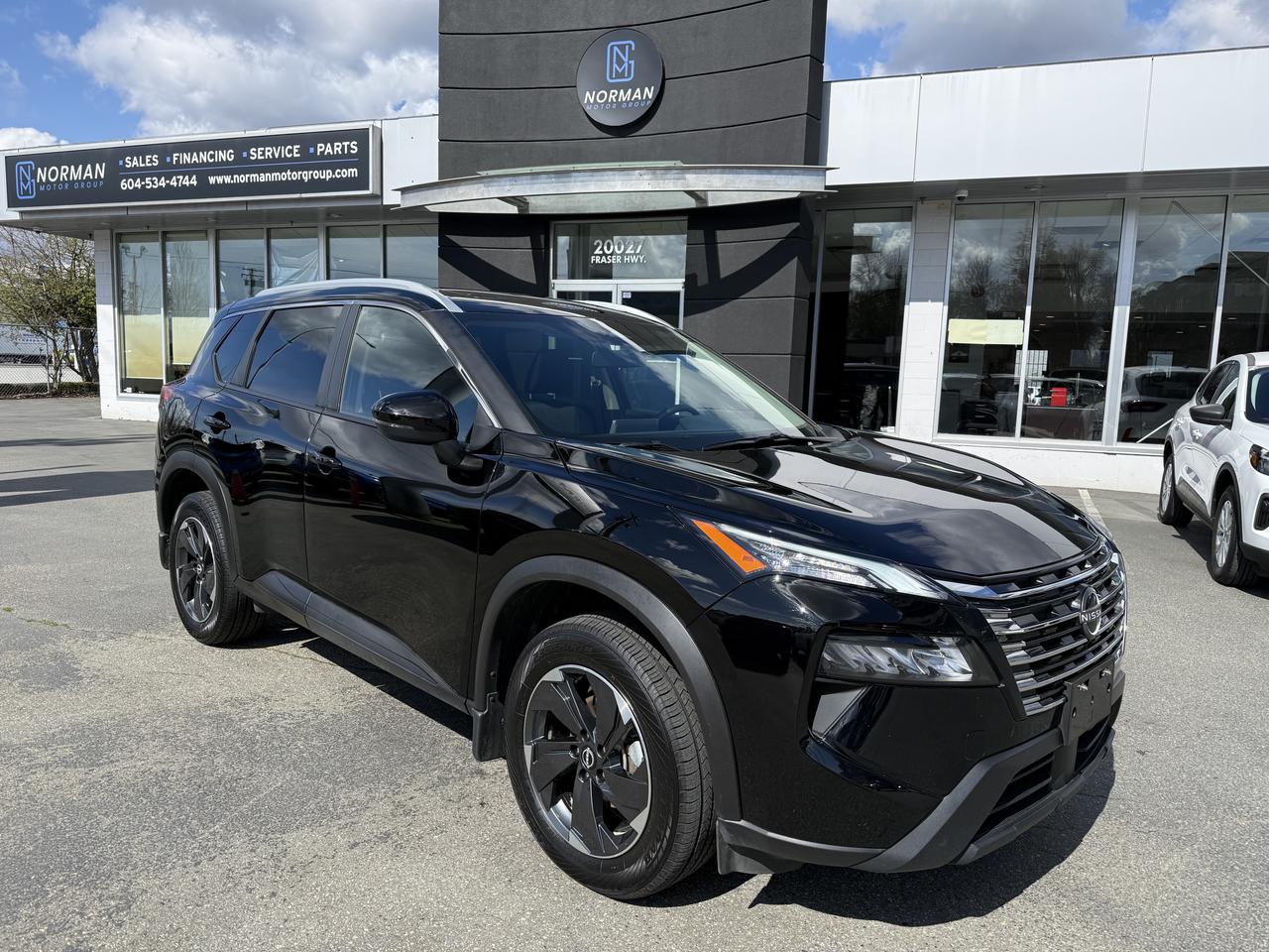Used 2025 Nissan Rogue SV MOONROOF for sale in Langley, BC