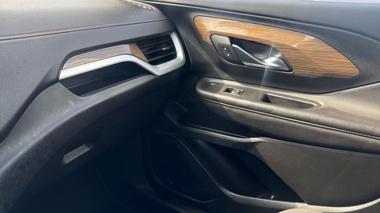 2020 GMC Terrain SLE Photo