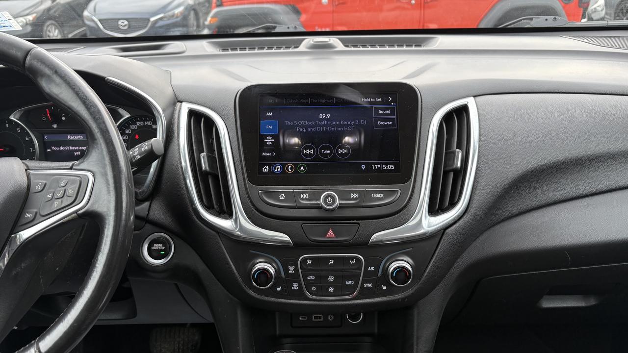 2020 Chevrolet Equinox LT Photo