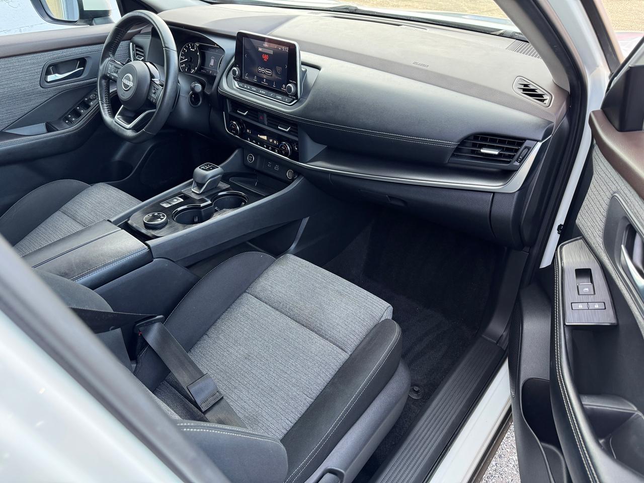 2023 Nissan Rogue SV Moonroof AWD+ONE OWNER+CLEAN CARFAX Photo