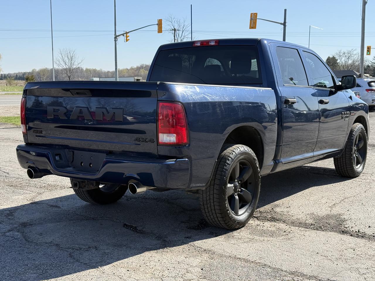 2021 RAM 1500 Classic EXPRESS Photo