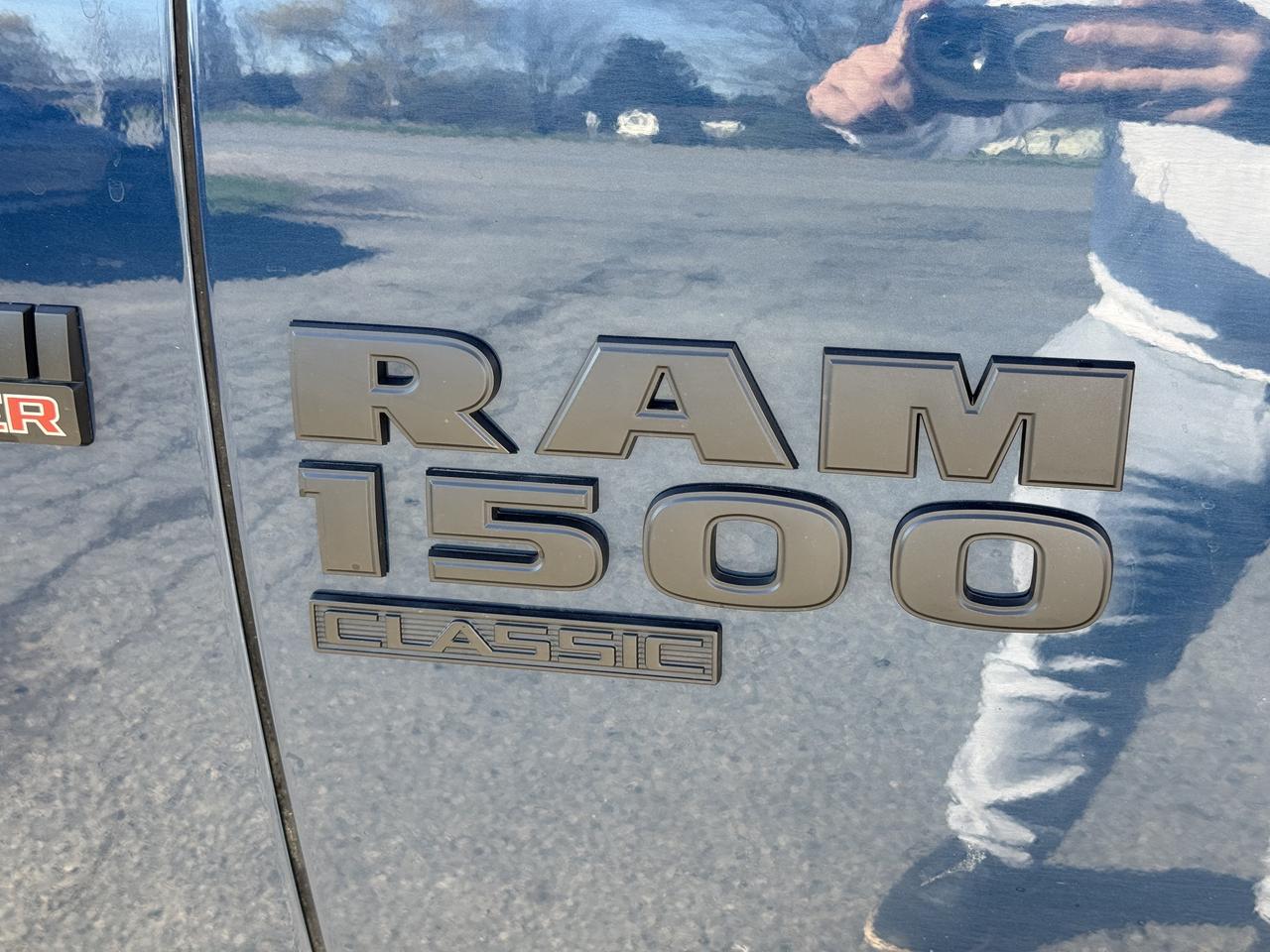 2021 RAM 1500 Classic EXPRESS Photo