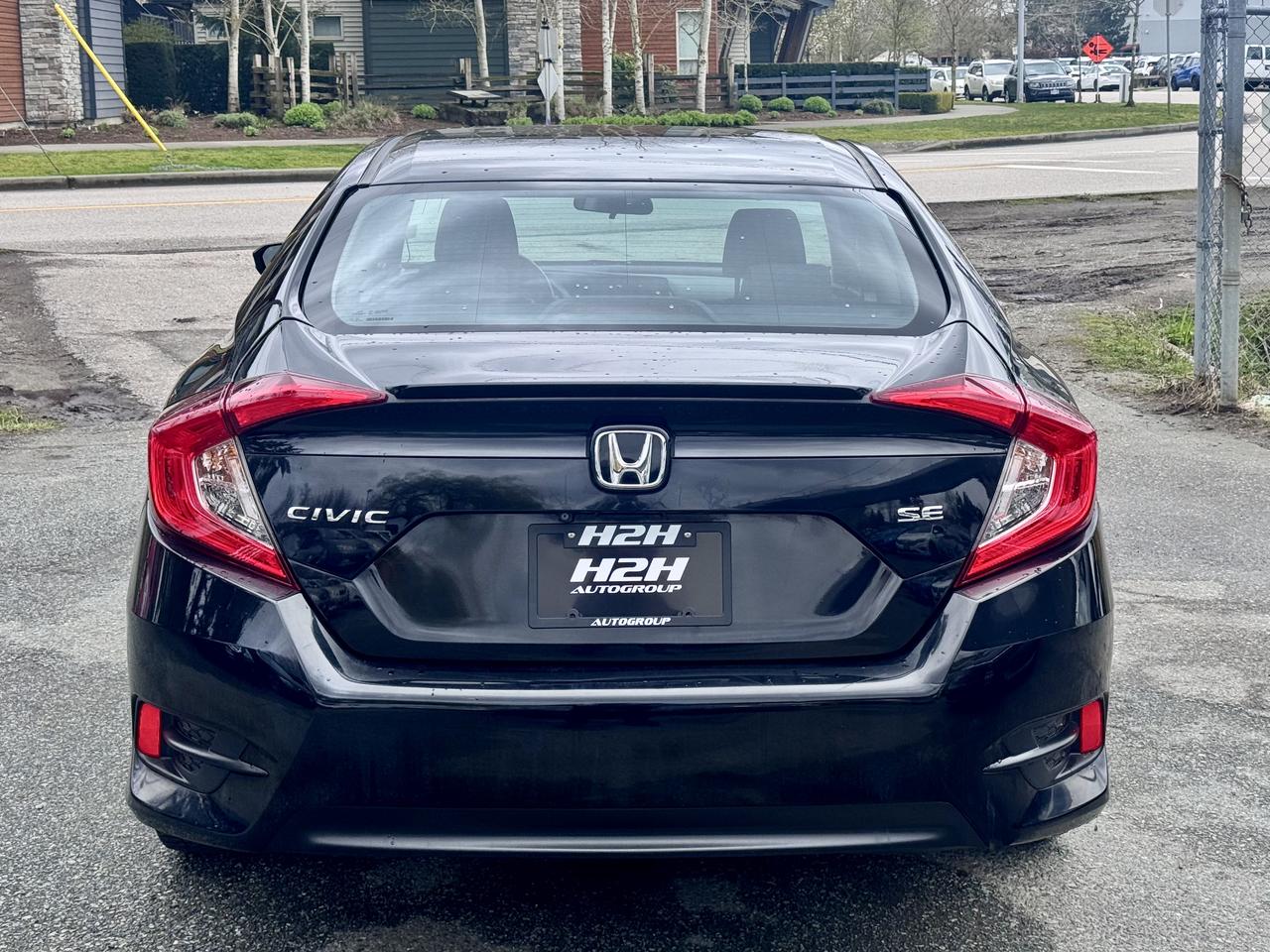 2018 Honda Civic FINANCING AVAILABLE Photo6