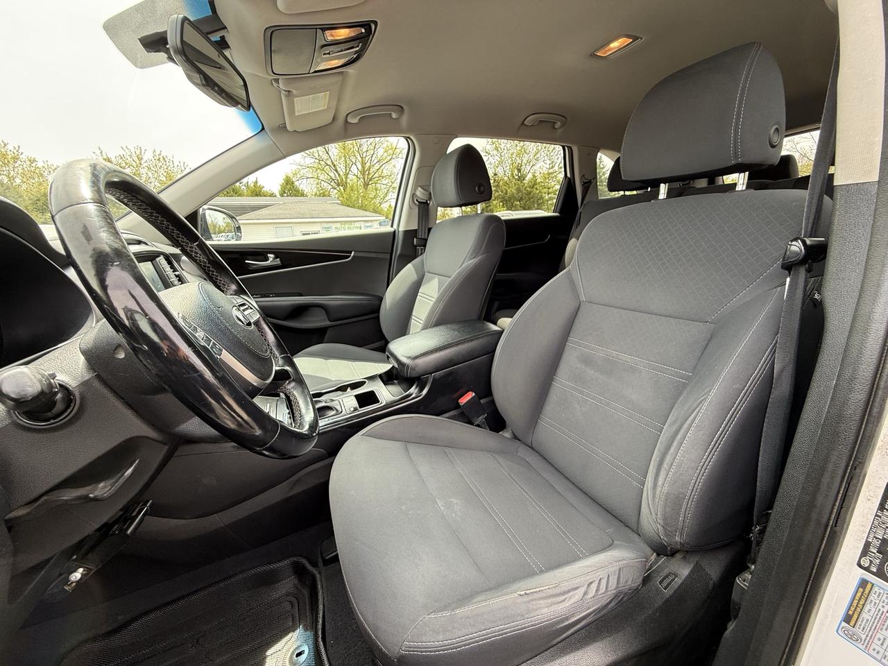 2019 Kia Sorento LX Photo