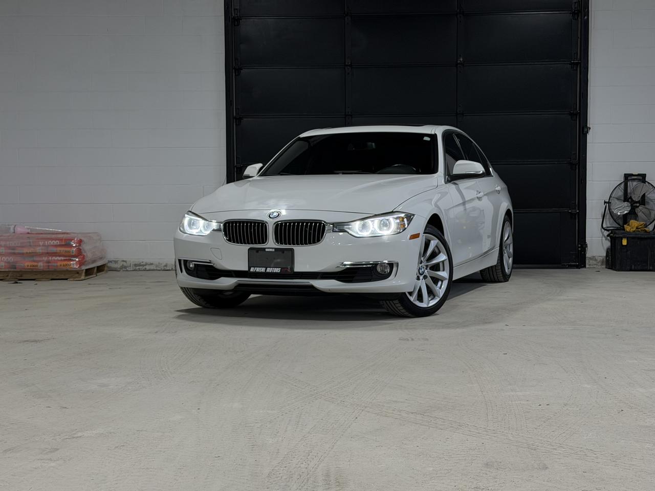 Used 2015 BMW 3 Series 328i xDrive NAVI|SUNROOF|LEATHER for sale in Oakville, ON