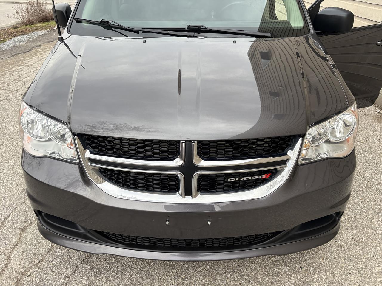 2020 Dodge Grand Caravan SXT, SE Photo
