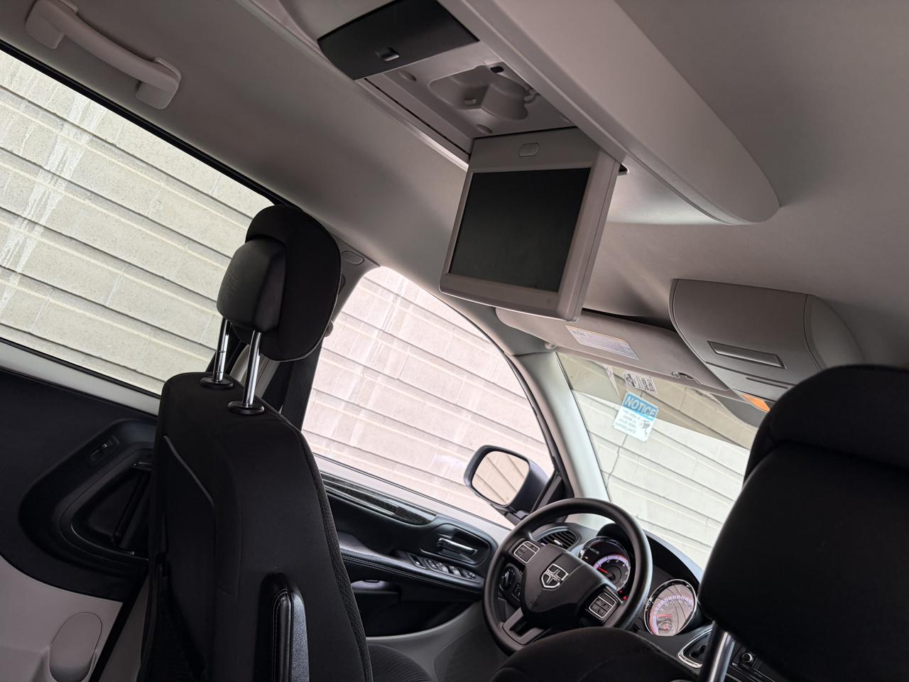 2020 Dodge Grand Caravan SXT, SE Photo