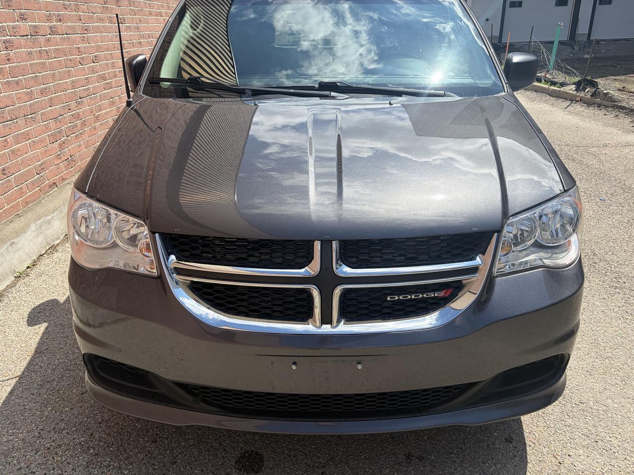 2020 Dodge Grand Caravan SXT, SE Photo