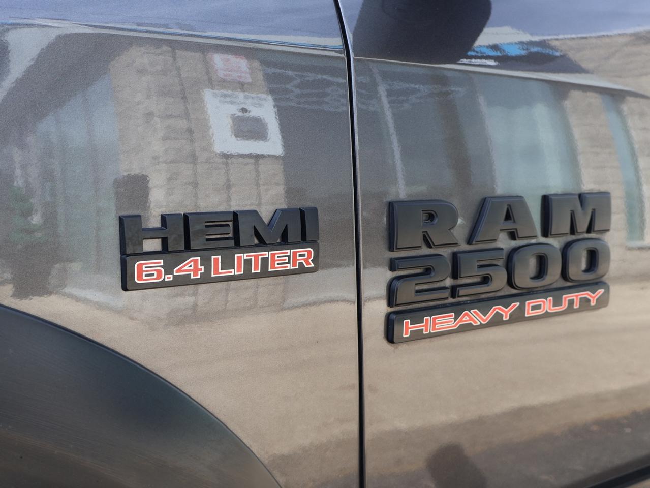 2017 RAM 2500 POWER WAGON HEMI CREW 4WD CERTIFIED *ACCIDENT FREE* CAMERA BLUETOOTH LEATHER HEATED SEATS/STEERING CRUISE ALLOYS Photo