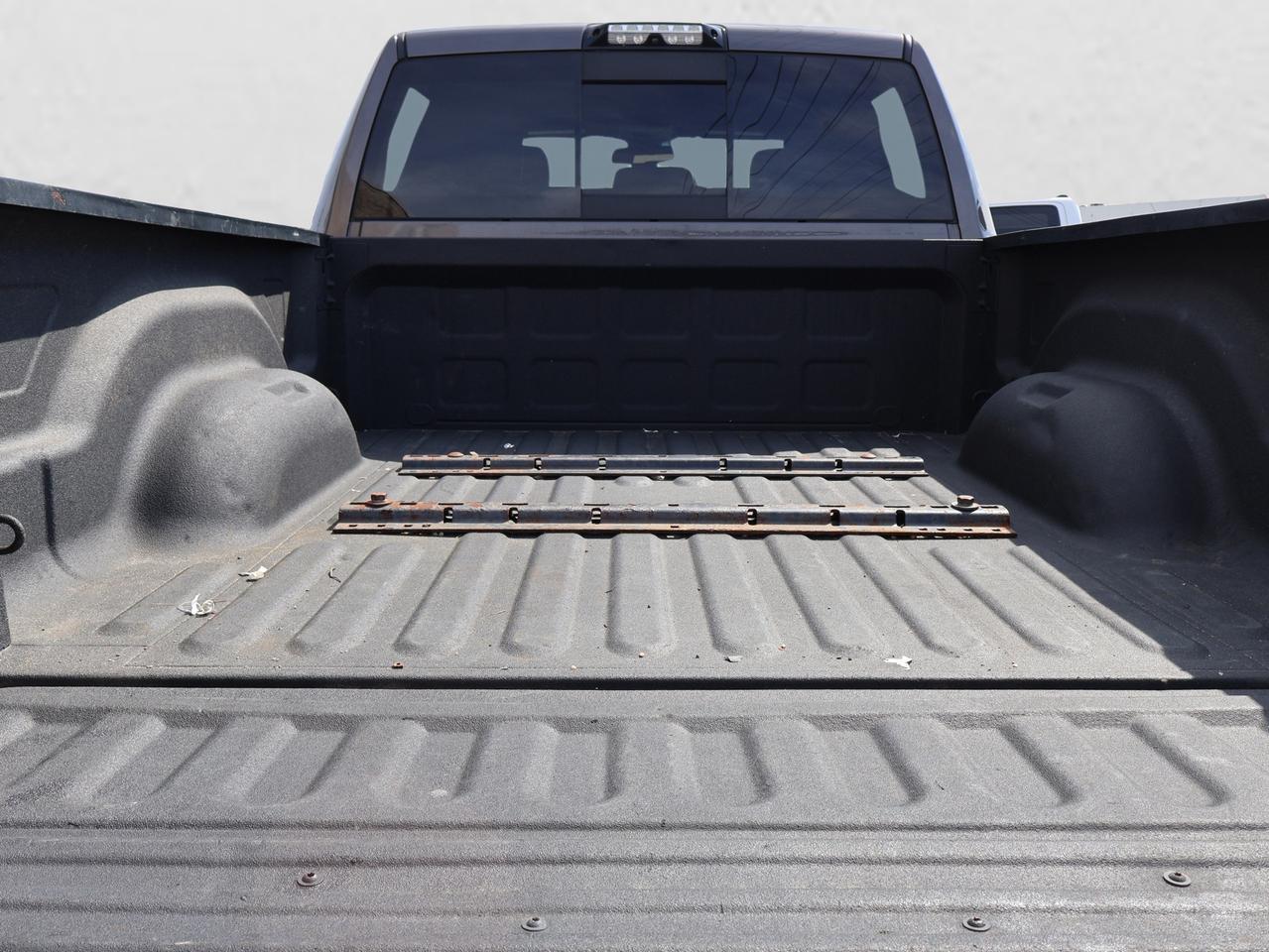 2017 RAM 2500 POWER WAGON HEMI CREW 4WD CERTIFIED *ACCIDENT FREE* CAMERA BLUETOOTH LEATHER HEATED SEATS/STEERING CRUISE ALLOYS Photo