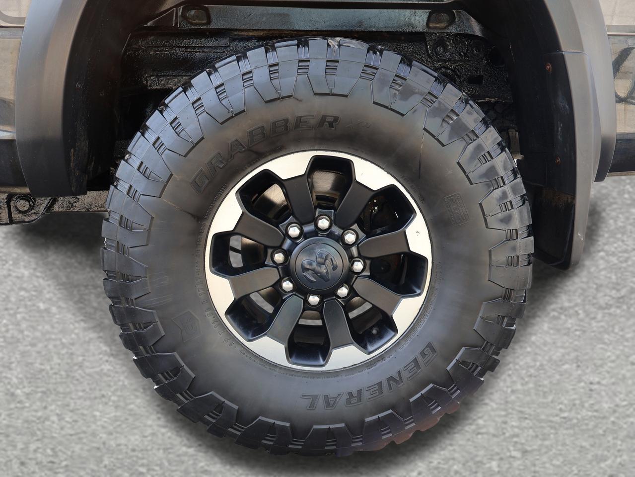 2017 RAM 2500 POWER WAGON HEMI CREW 4WD CERTIFIED *ACCIDENT FREE* CAMERA BLUETOOTH LEATHER HEATED SEATS/STEERING CRUISE ALLOYS Photo