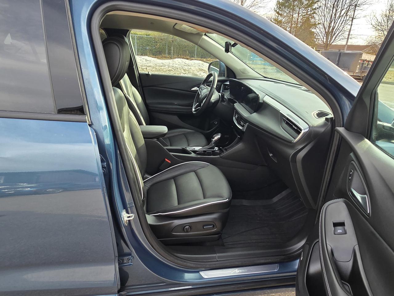 2024 Buick Encore GX Avenir AWD Photo