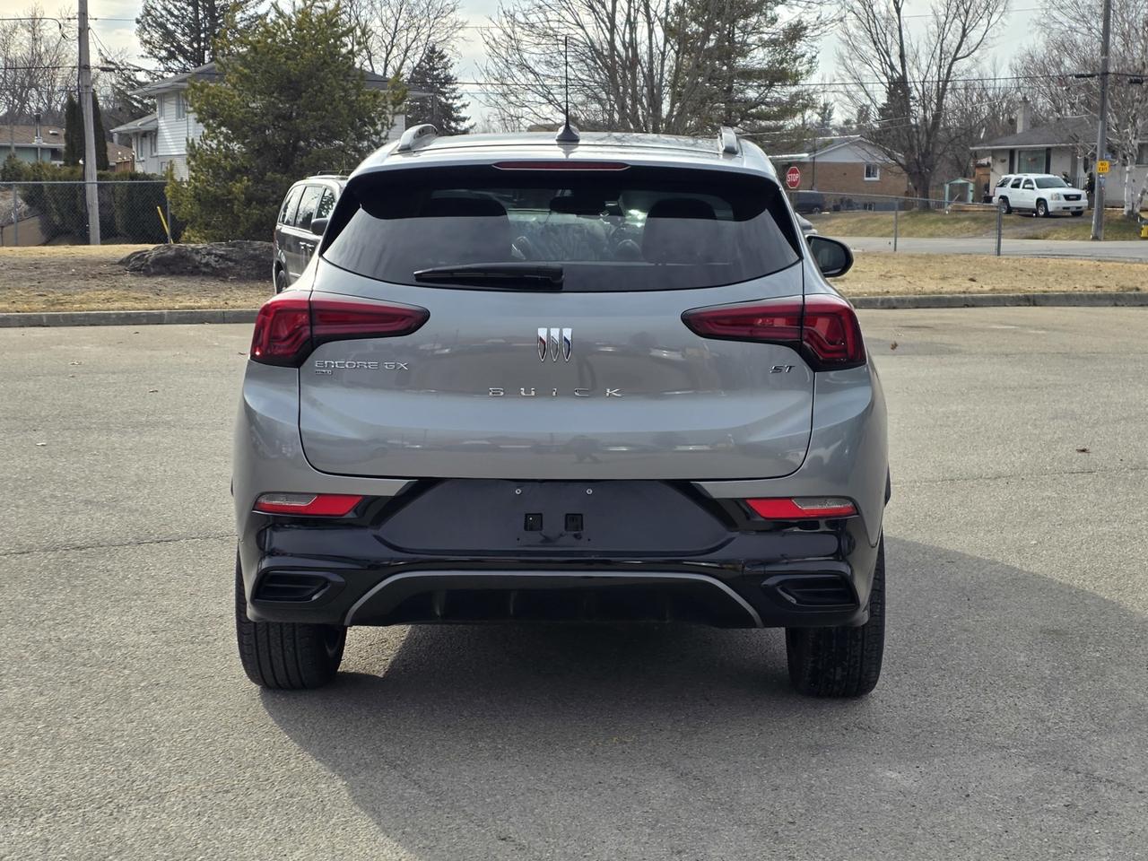 2024 Buick Encore GX Sport Touring AWD Photo4