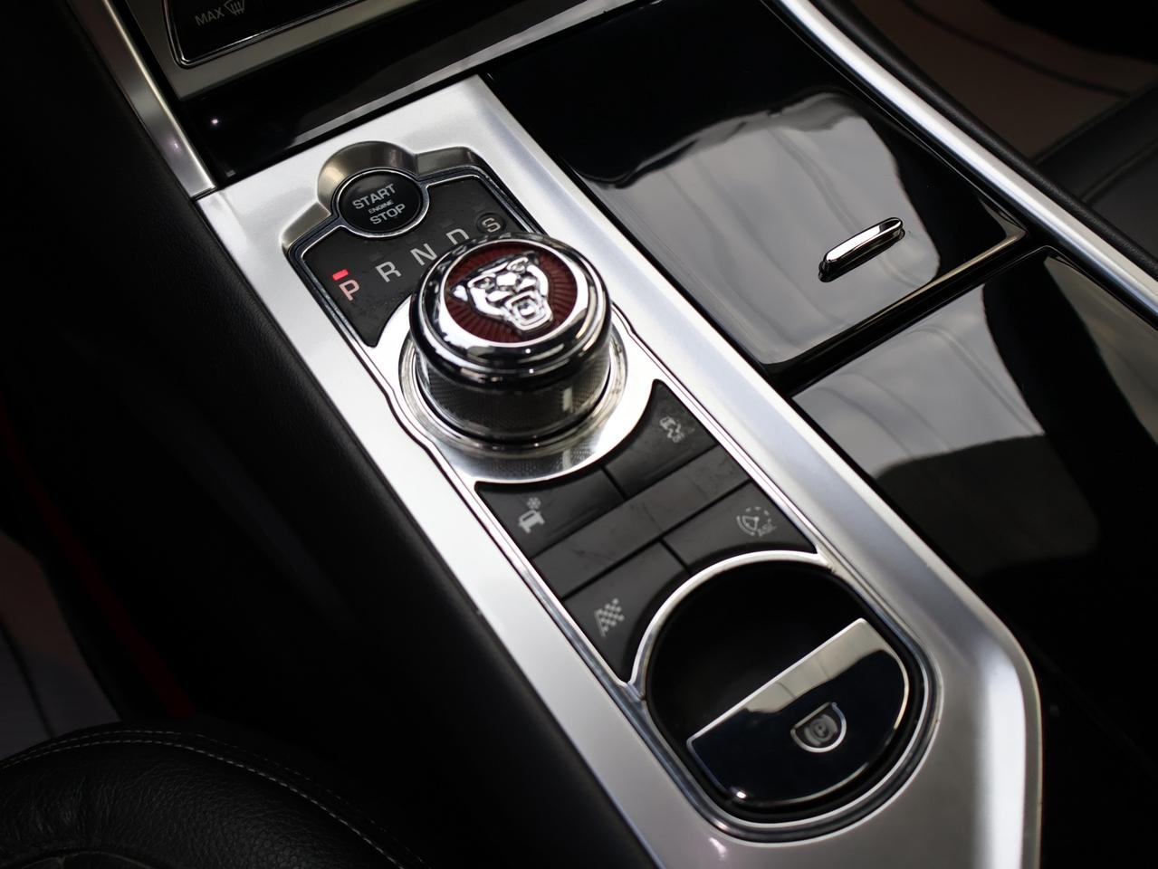 2015 Jaguar XF -Series 3.0 SPORT AWD CERTIFIED *JAGUAR MAINTAIN* CAMERA NAV BLUETOOTH LEATHER HEATED SEATS/STEERING SUNROOF CRUISE ALLOYS Photo