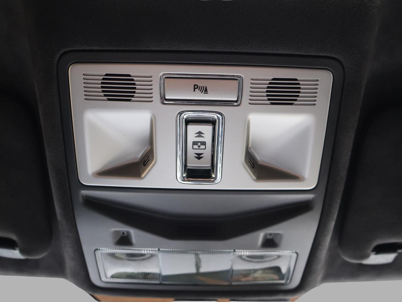 2015 Jaguar XF -Series 3.0 SPORT AWD CERTIFIED *JAGUAR MAINTAIN* CAMERA NAV BLUETOOTH LEATHER HEATED SEATS/STEERING SUNROOF CRUISE ALLOYS Photo