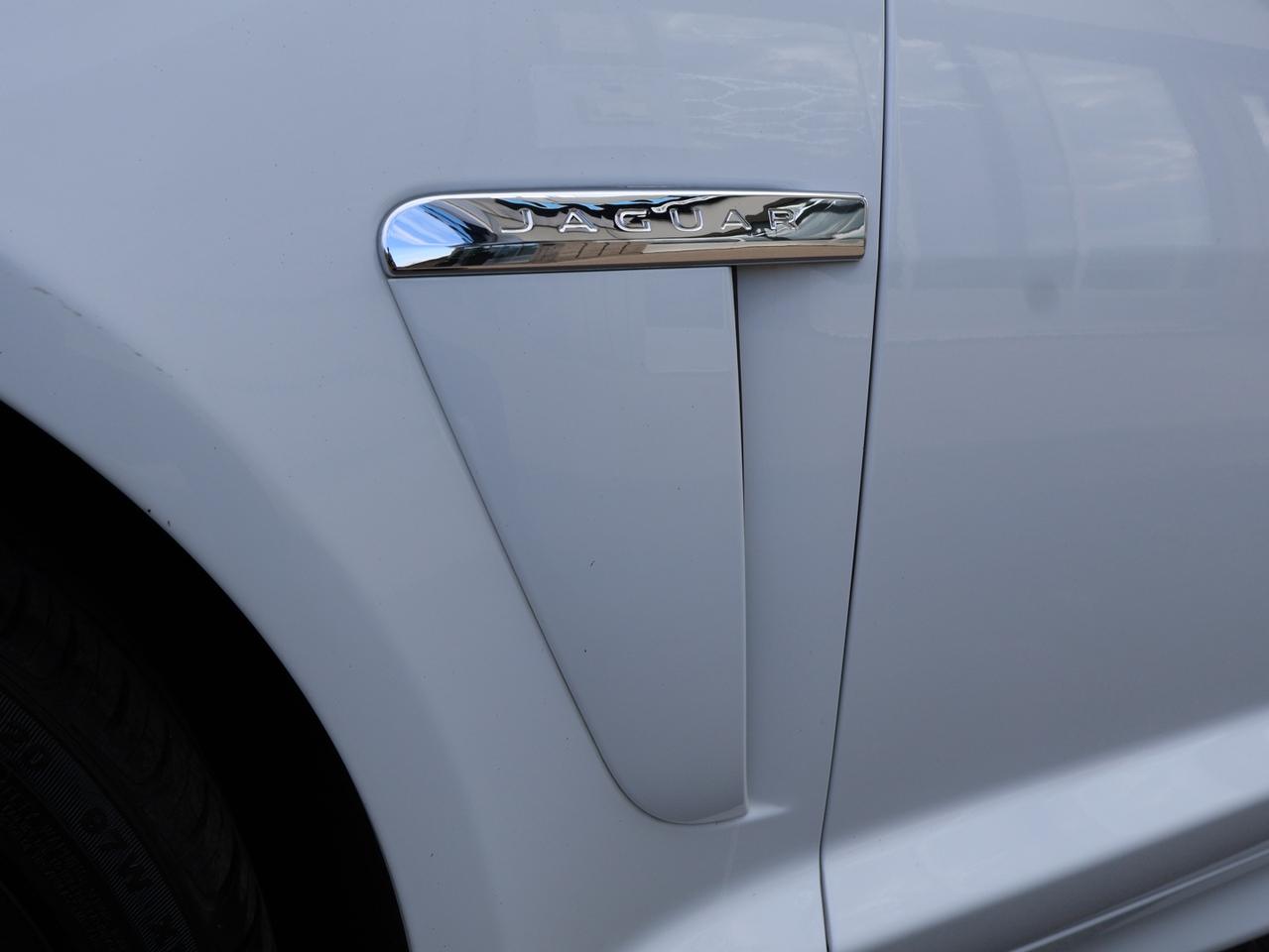 2015 Jaguar XF -Series 3.0 SPORT AWD CERTIFIED *JAGUAR MAINTAIN* CAMERA NAV BLUETOOTH LEATHER HEATED SEATS/STEERING SUNROOF CRUISE ALLOYS Photo