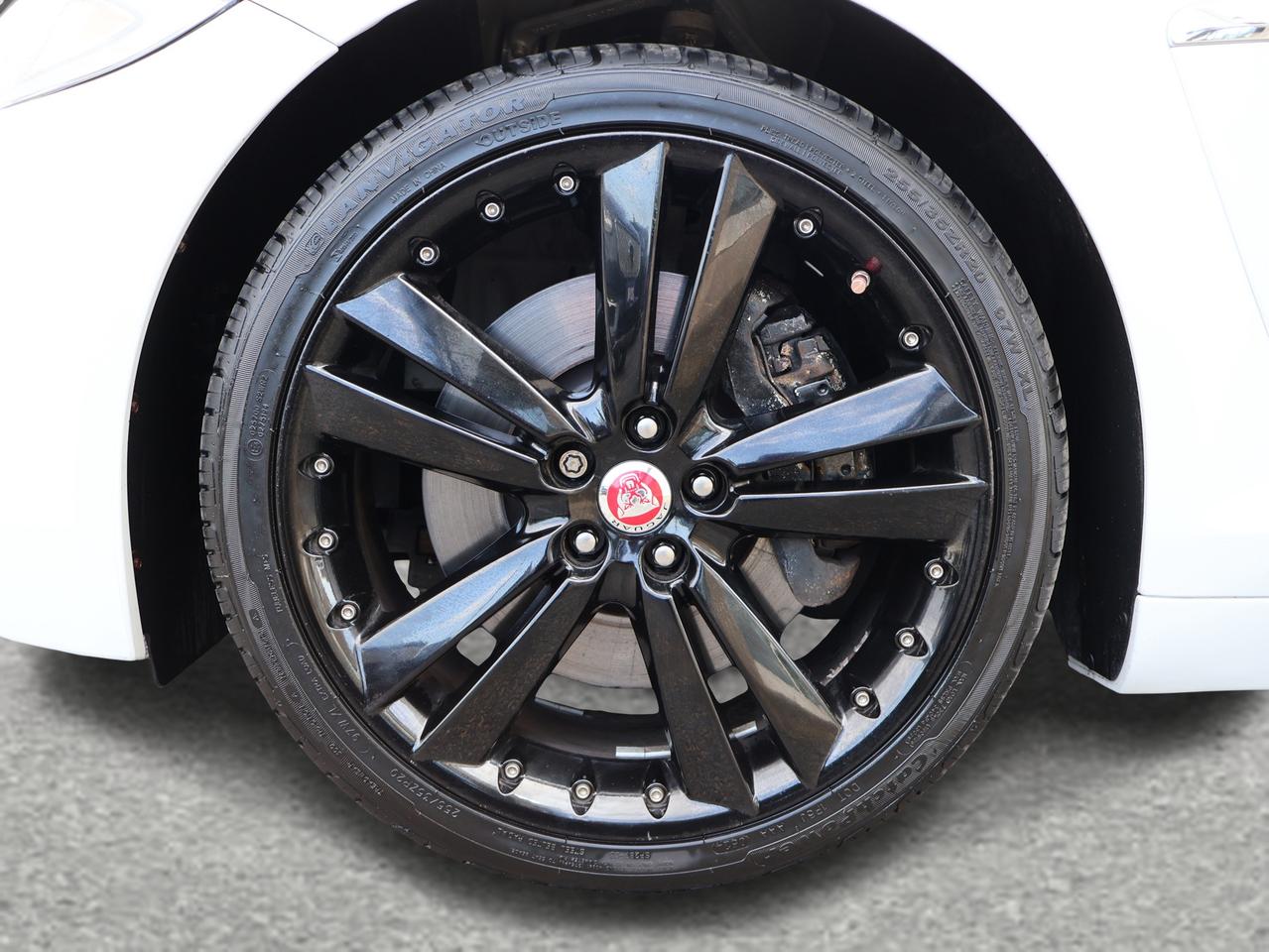 2015 Jaguar XF -Series 3.0 SPORT AWD CERTIFIED *JAGUAR MAINTAIN* CAMERA NAV BLUETOOTH LEATHER HEATED SEATS/STEERING SUNROOF CRUISE ALLOYS Photo