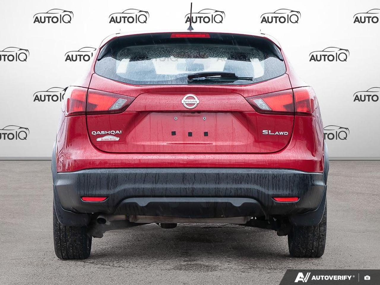 2017 Nissan Qashqai SL AWD | POWER MOONROOF | LEATHER HEATED SEATS Photo4