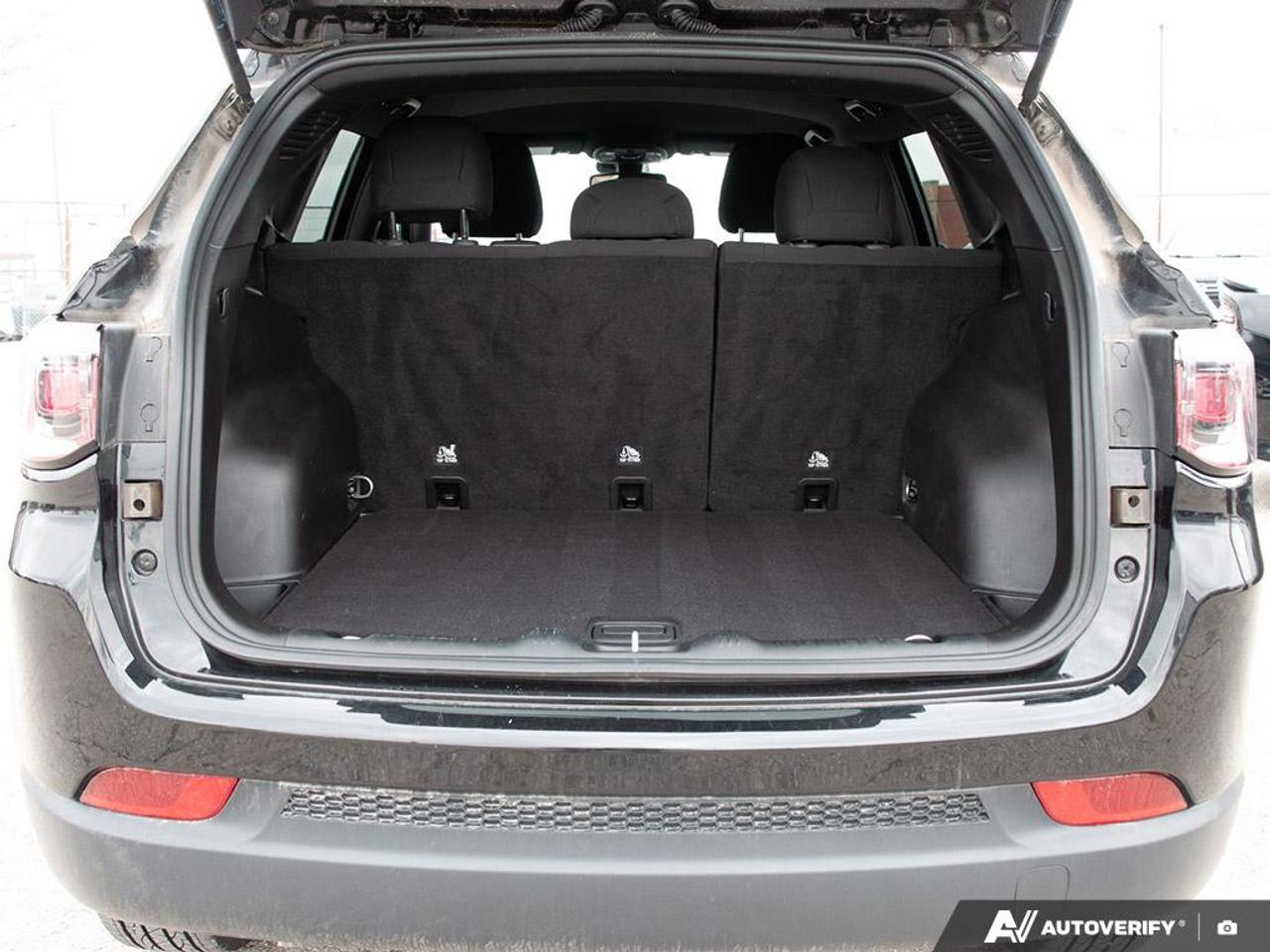 2024 Jeep Compass Sport Photo