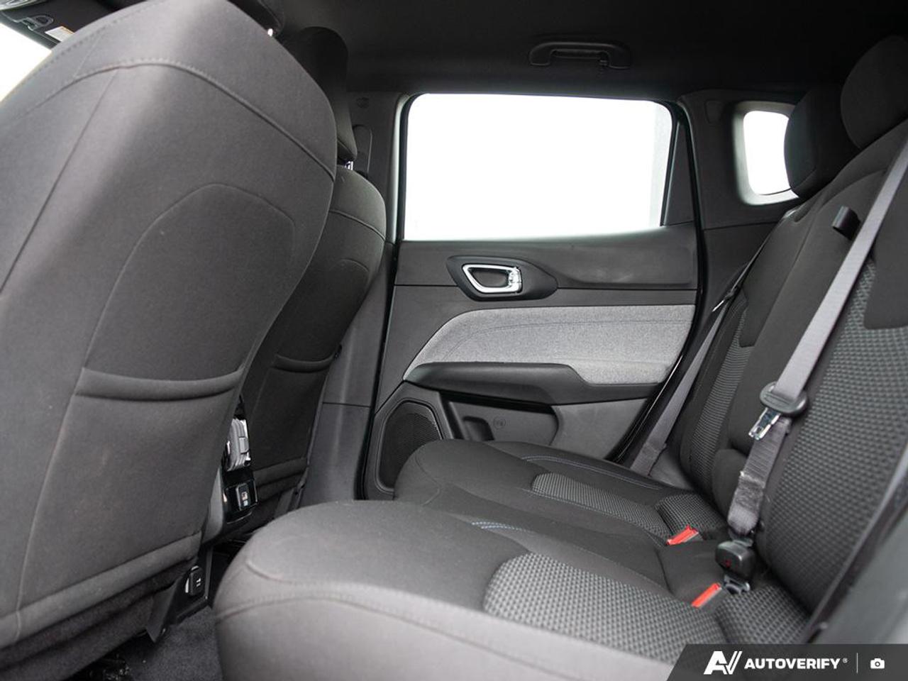 2024 Jeep Compass Sport Photo