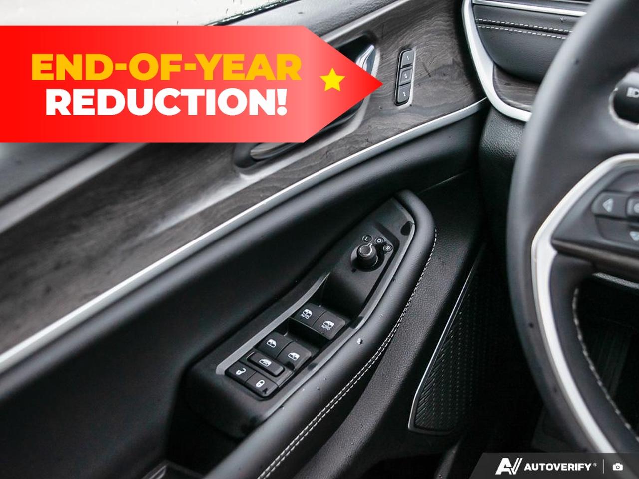 2025 Jeep Grand Cherokee Limited DUAL-PANE SUNROOF | BLACK APPEARANCE PACKAGE Photo