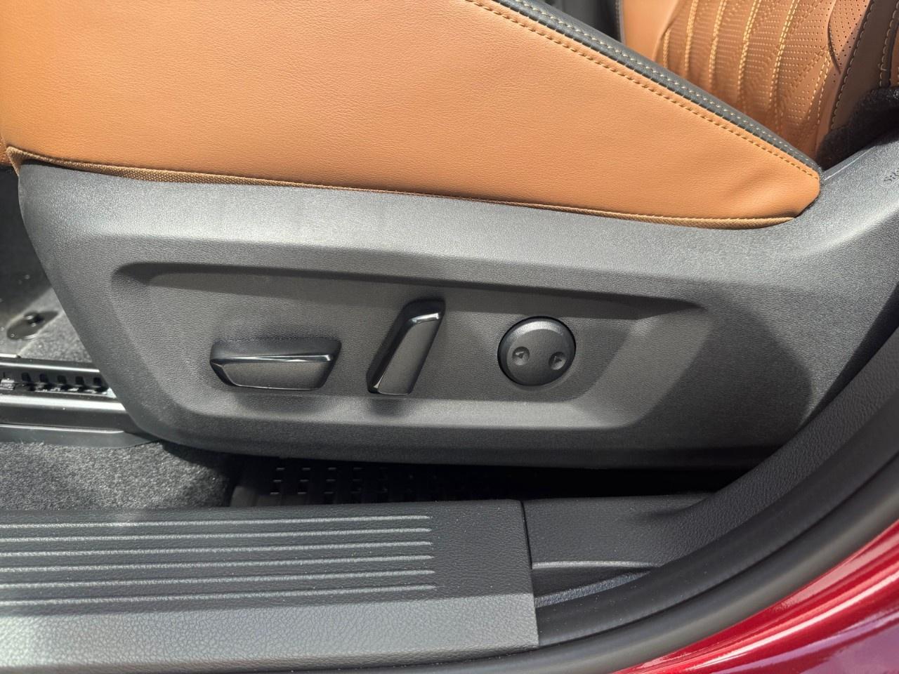 2026 Nissan Rogue AWD Platinum Photo