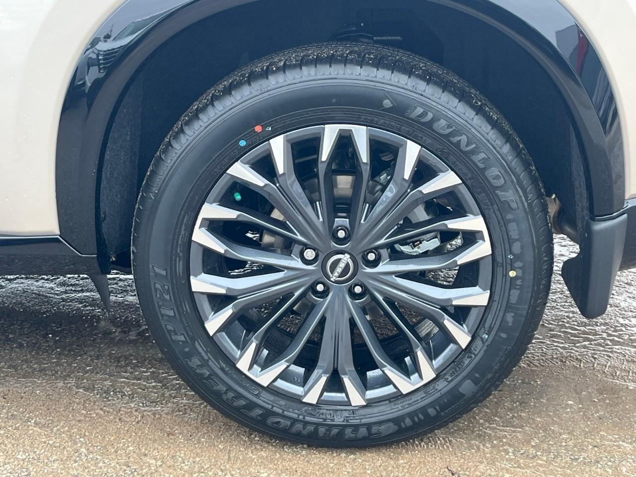 2026 Nissan Rogue AWD Platinum Photo